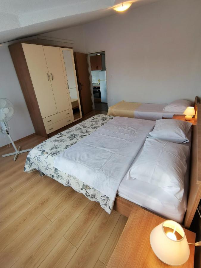 Apartment Hramina 穆泰尔岛 外观 照片