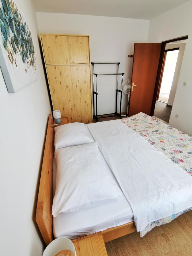 Apartment Hramina 穆泰尔岛 外观 照片
