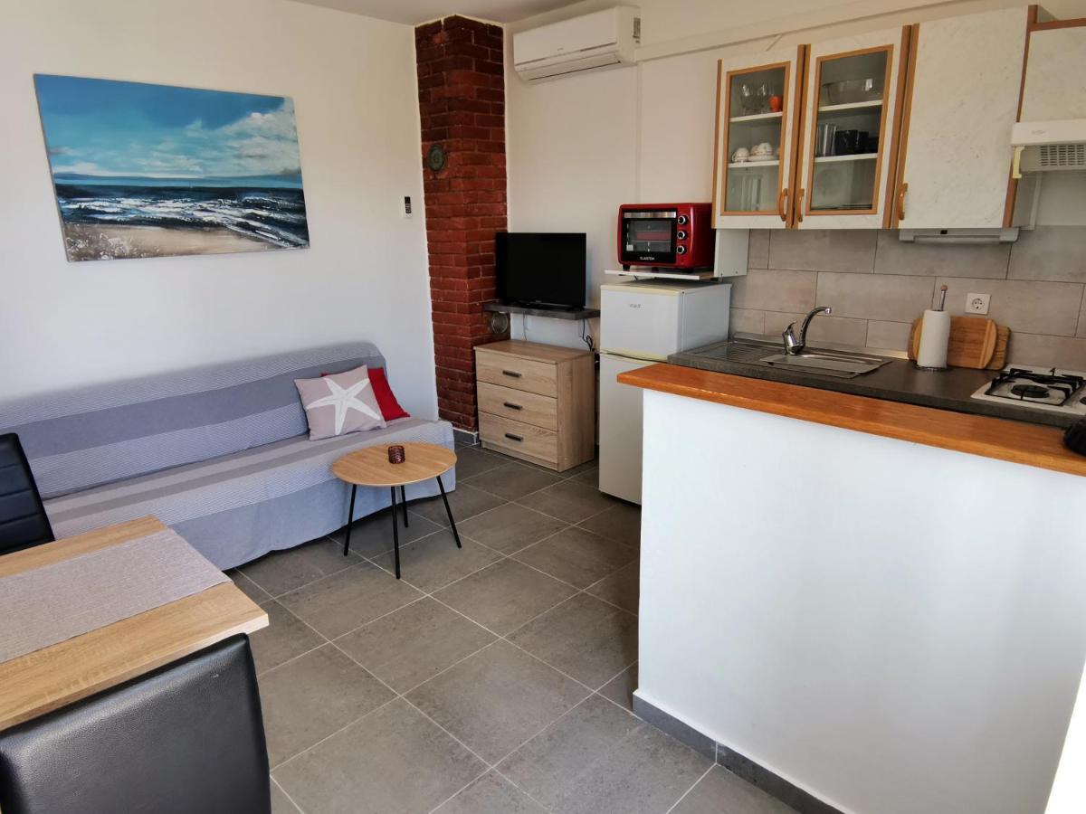 Apartment Hramina 穆泰尔岛 外观 照片