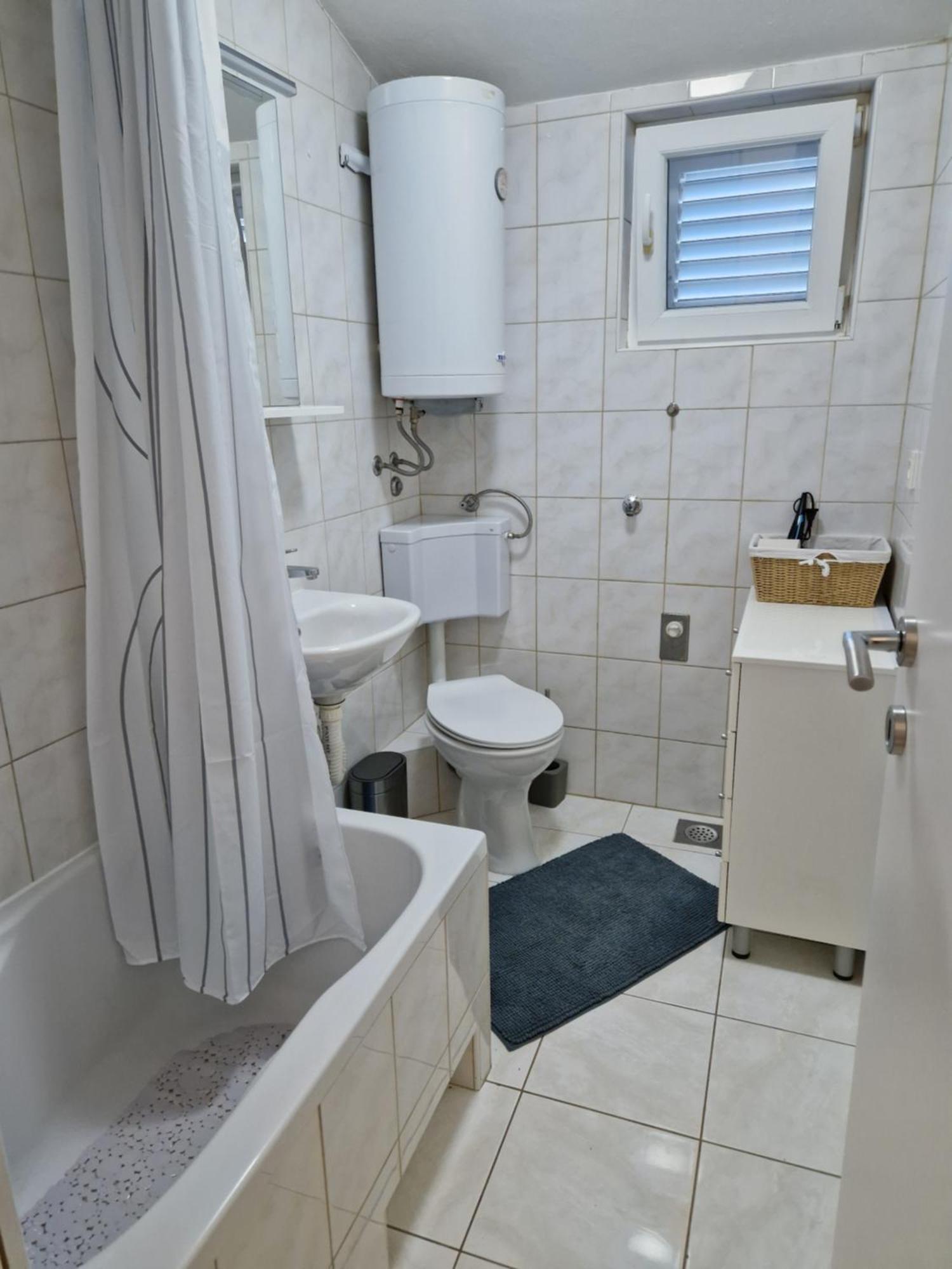 Apartment Hramina 穆泰尔岛 外观 照片